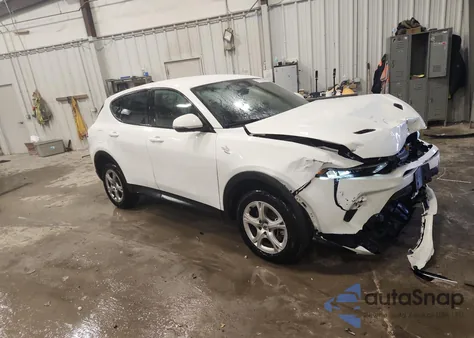 2024 Dodge Hornet Gt z USA, uszkodzony, nr VIN ZACNDFAN3R3A44077